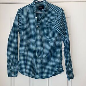 American Eagle Plaid Green and Blue Button Up Shirt Size S